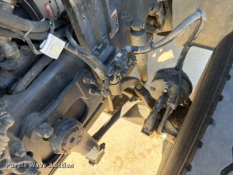 image for item EA0591 2018 Mack GU713 dump truck