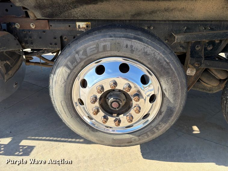 image for item EA0591 2018 Mack GU713 dump truck