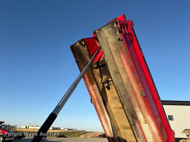image for item EA0592 2018 Mack GU713 dump truck