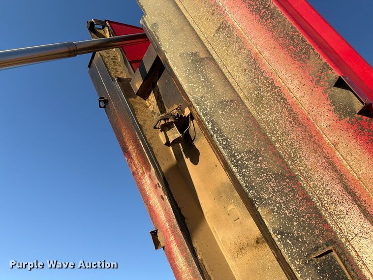 image for item EA0592 2018 Mack GU713 dump truck