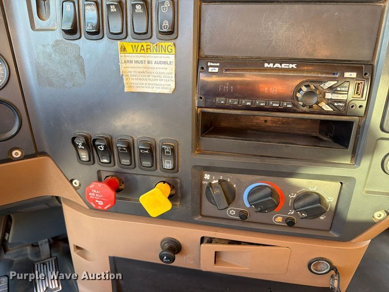 image for item EA0592 2018 Mack GU713 dump truck