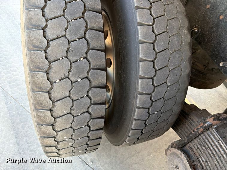 image for item EA0592 2018 Mack GU713 dump truck