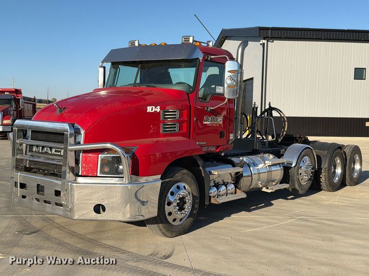 image for item EA0593 2018 Mack Anthem semi truck
