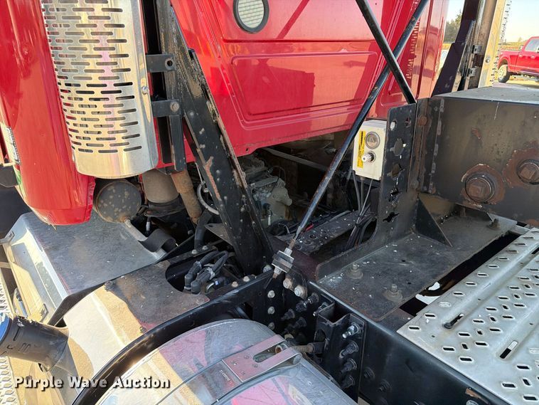 image for item EA0593 2018 Mack Anthem semi truck