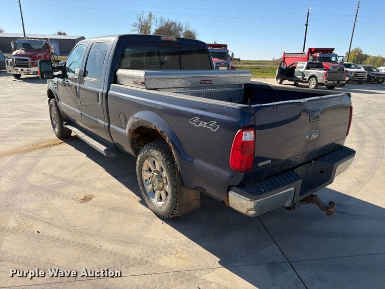 image for item EA0595 2008 Ford F250 Super Duty Crew Cab pickup truck