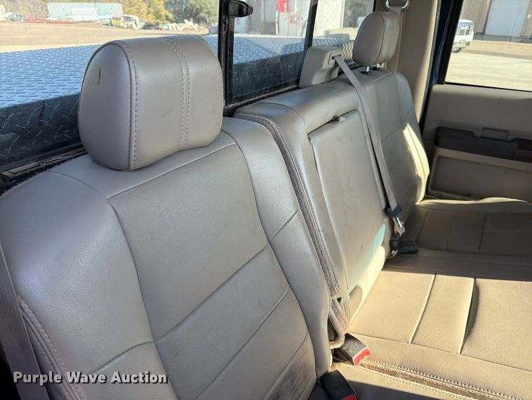 image for item EA0595 2008 Ford F250 Super Duty Crew Cab pickup truck