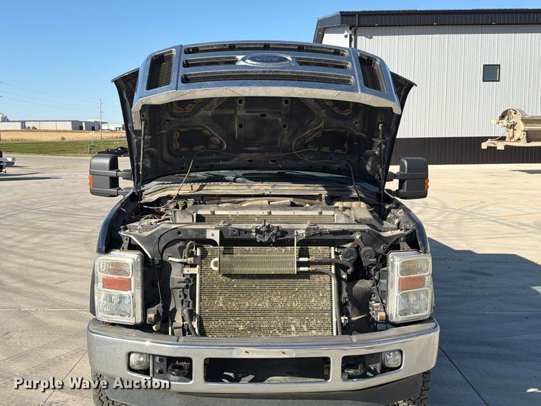 image for item EA0595 2008 Ford F250 Super Duty Crew Cab pickup truck