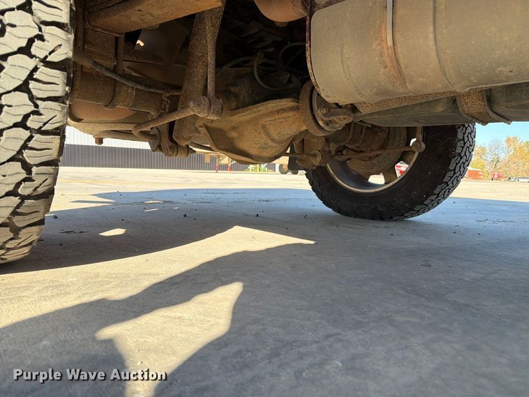 image for item EA0595 2008 Ford F250 Super Duty Crew Cab pickup truck