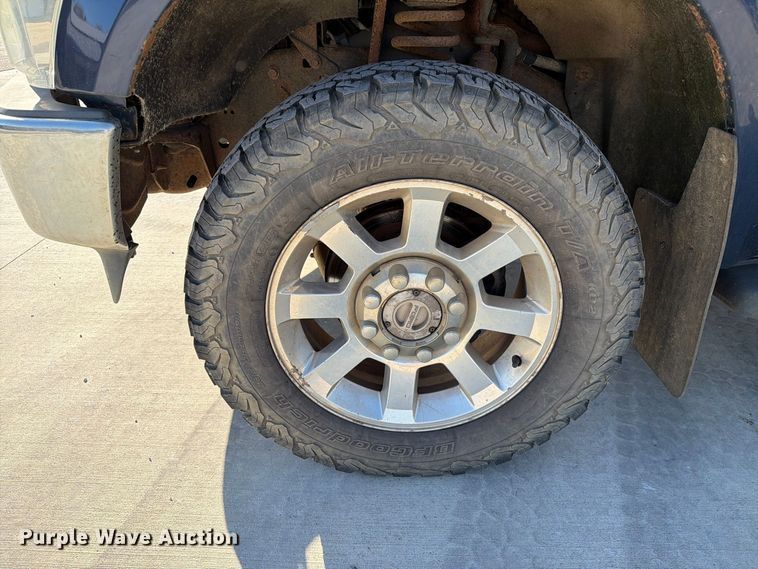 image for item EA0595 2008 Ford F250 Super Duty Crew Cab pickup truck