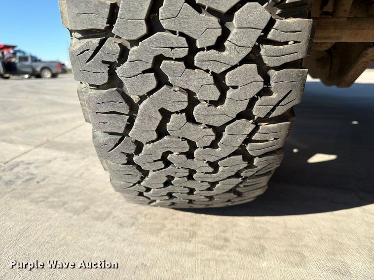 image for item EA0595 2008 Ford F250 Super Duty Crew Cab pickup truck