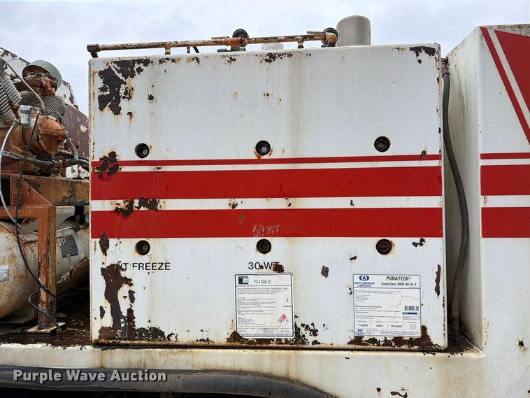 image for item EA0600 1987 Freightliner Conventional fuel / lube truck