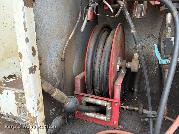 image for item EA0600 1987 Freightliner Conventional fuel / lube truck