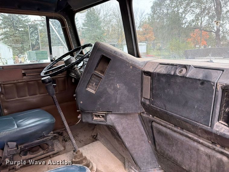 image for item EA0600 1987 Freightliner Conventional fuel / lube truck