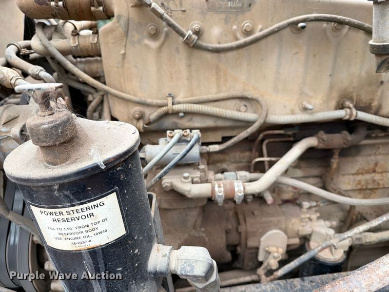 image for item EA0600 1987 Freightliner Conventional fuel / lube truck