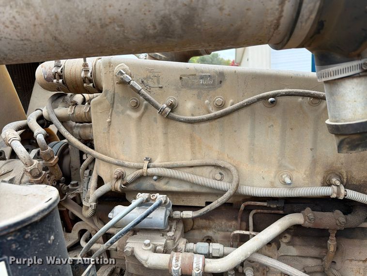 image for item EA0600 1987 Freightliner Conventional fuel / lube truck