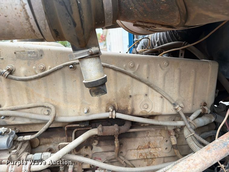 image for item EA0600 1987 Freightliner Conventional fuel / lube truck