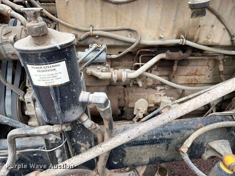 image for item EA0600 1987 Freightliner Conventional fuel / lube truck