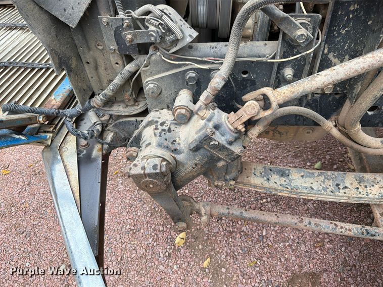 image for item EA0600 1987 Freightliner Conventional fuel / lube truck