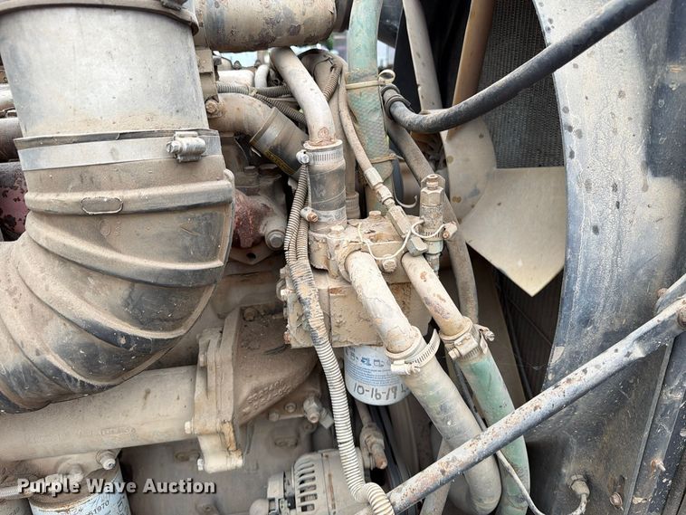 image for item EA0600 1987 Freightliner Conventional fuel / lube truck