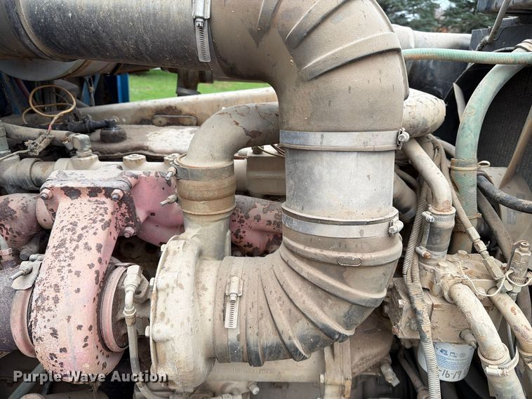 image for item EA0600 1987 Freightliner Conventional fuel / lube truck