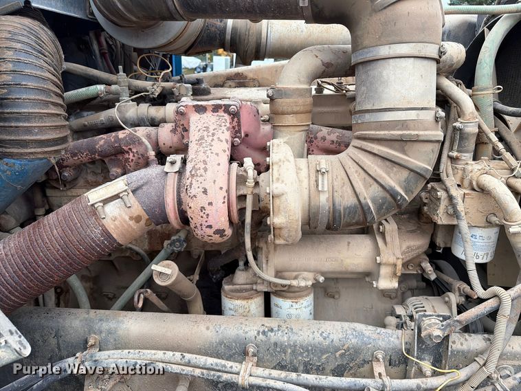 image for item EA0600 1987 Freightliner Conventional fuel / lube truck