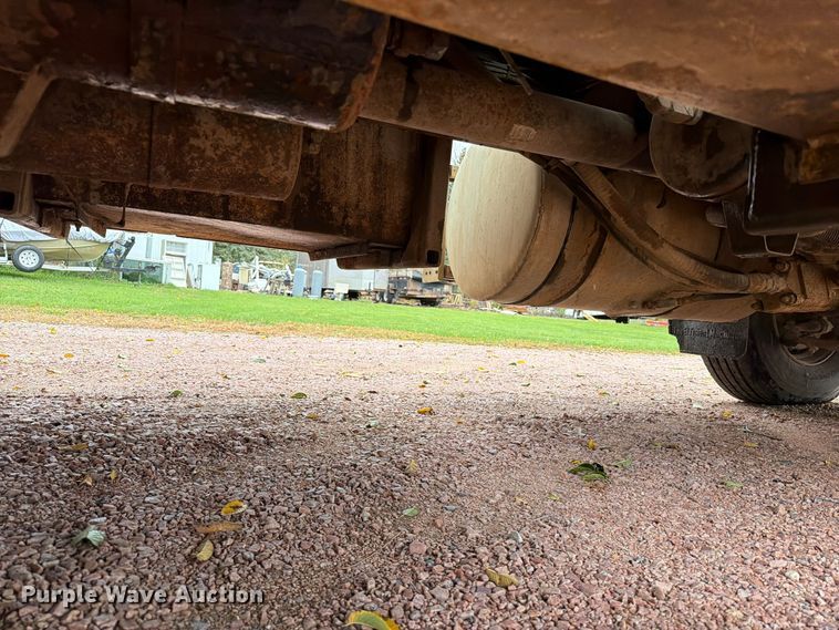 image for item EA0600 1987 Freightliner Conventional fuel / lube truck
