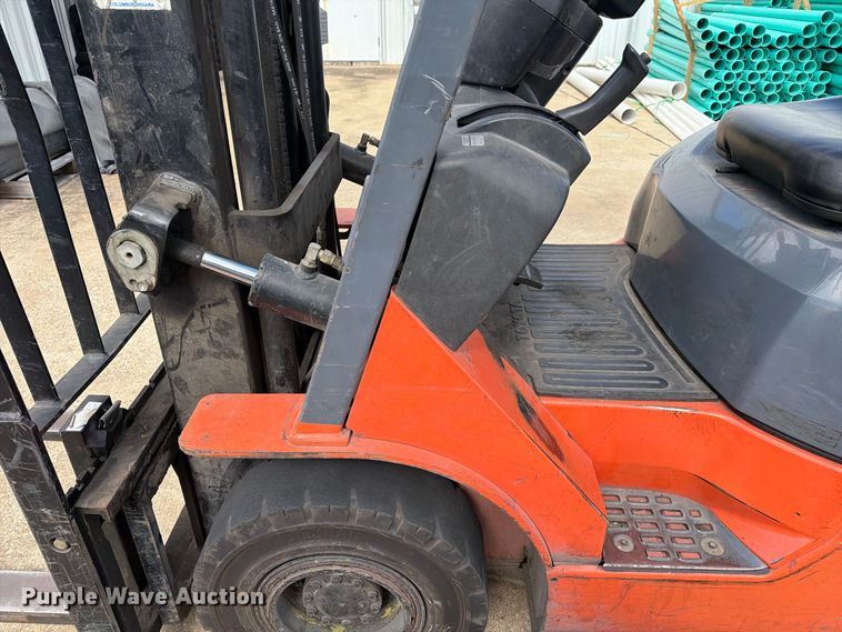 image for item EA7328 2003 Toyota 7FGU18 Forklift