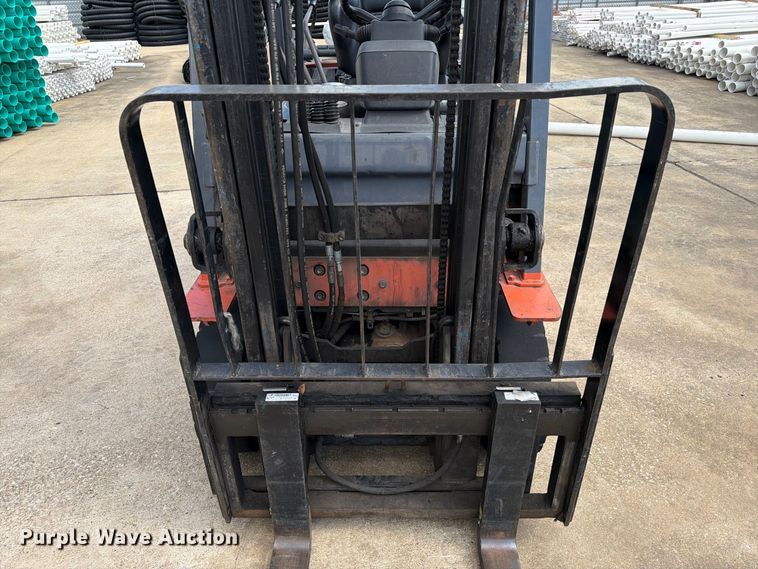 image for item EA7328 2003 Toyota 7FGU18 Forklift