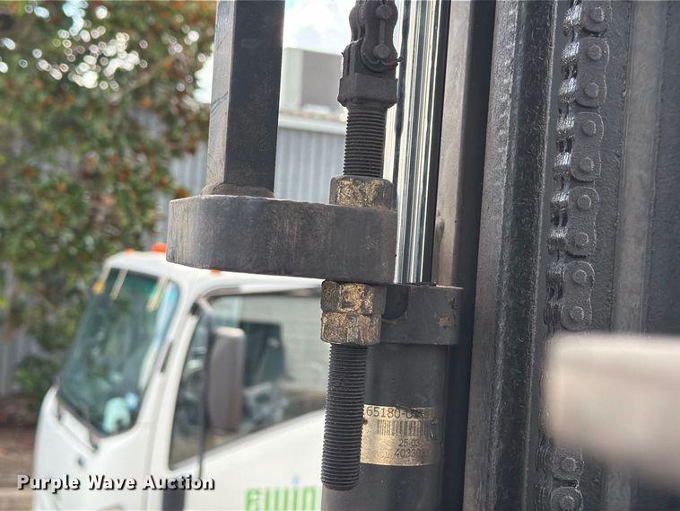 image for item EA7328 2003 Toyota 7FGU18 Forklift