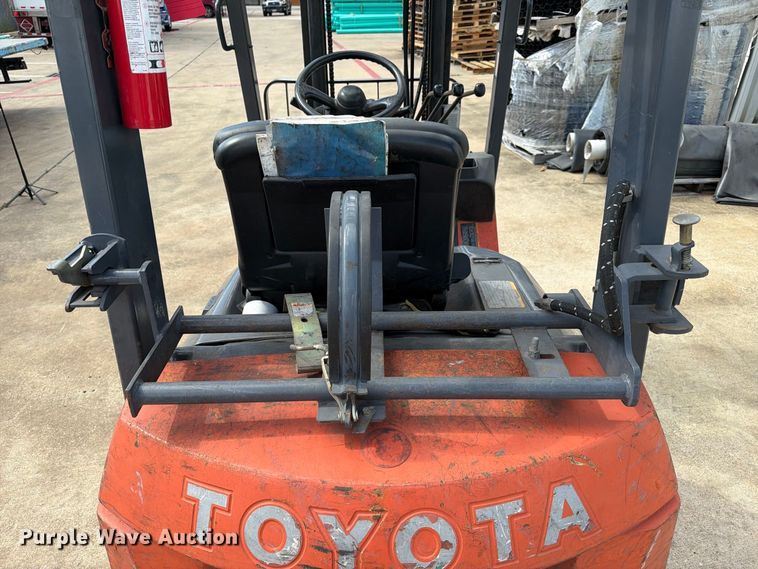 image for item EA7328 2003 Toyota 7FGU18 Forklift