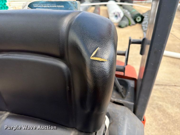 image for item EA7328 2003 Toyota 7FGU18 Forklift
