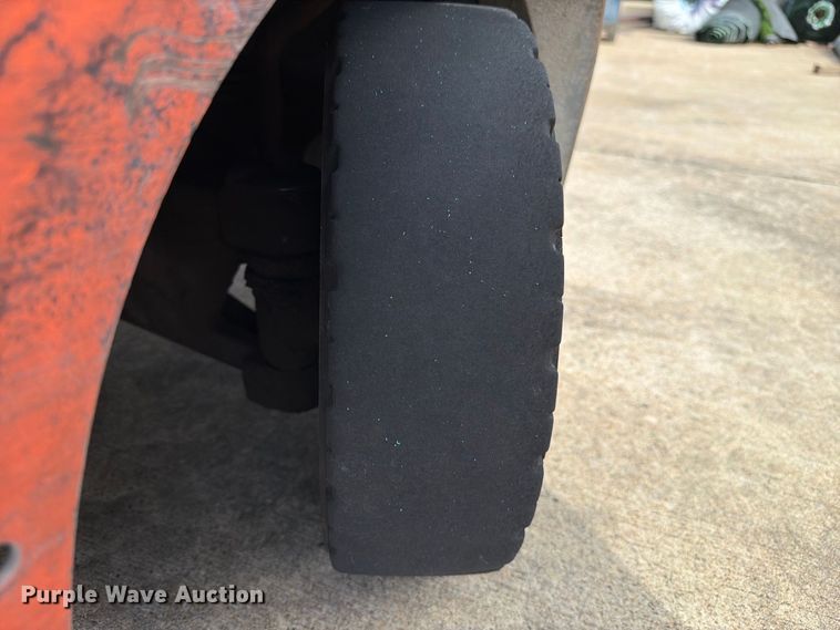 image for item EA7328 2003 Toyota 7FGU18 Forklift