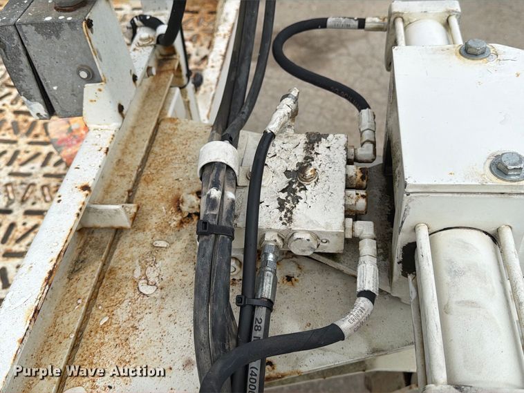 image for item EA7401 2008 Snorkel TB60 boom lift