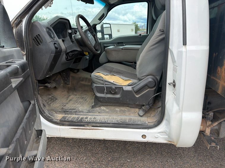 image for item ED0066 2013 Ford F350 Super Duty dump flatbed pickup truck