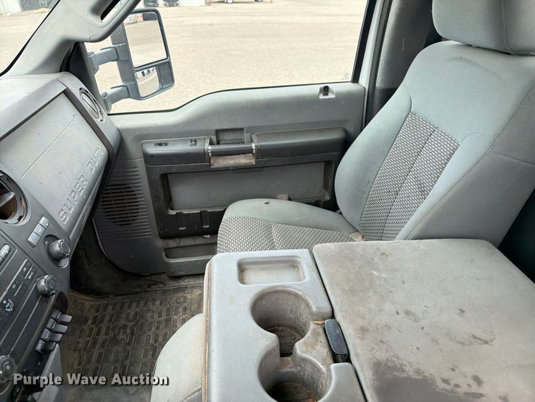 image for item ED0066 2013 Ford F350 Super Duty dump flatbed pickup truck