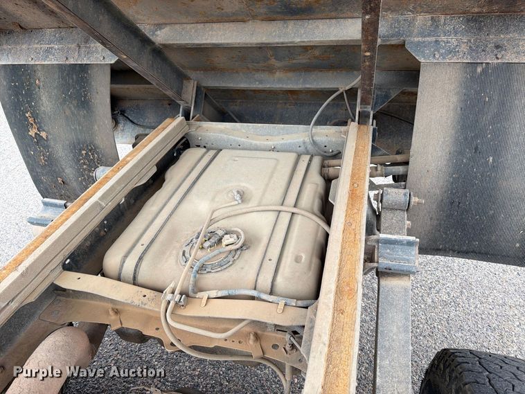 image for item ED0066 2013 Ford F350 Super Duty dump flatbed pickup truck