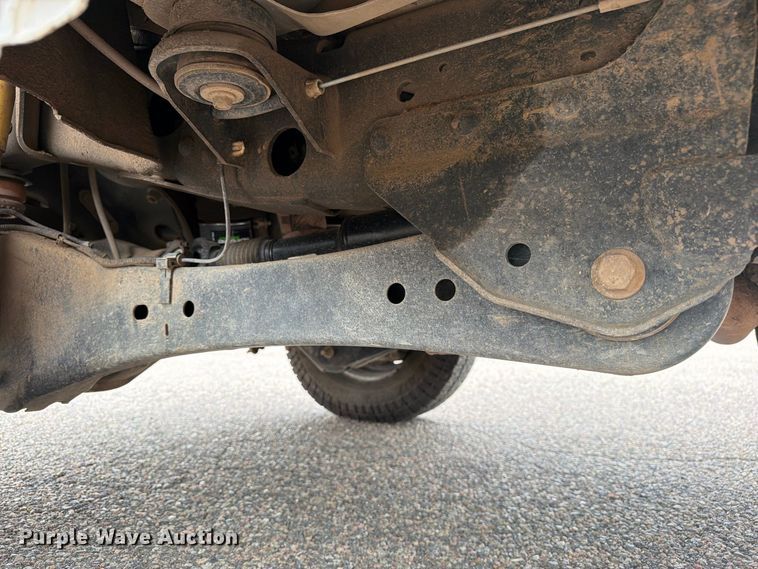 image for item ED0066 2013 Ford F350 Super Duty dump flatbed pickup truck