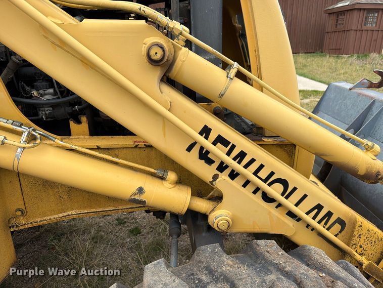 image for item ED0218 1998 New Holland 655E backhoe