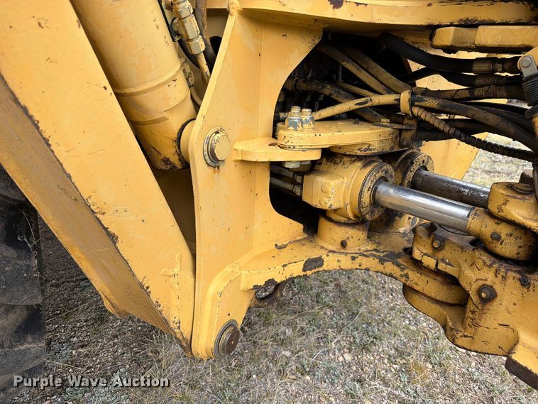 image for item ED0218 1998 New Holland 655E backhoe