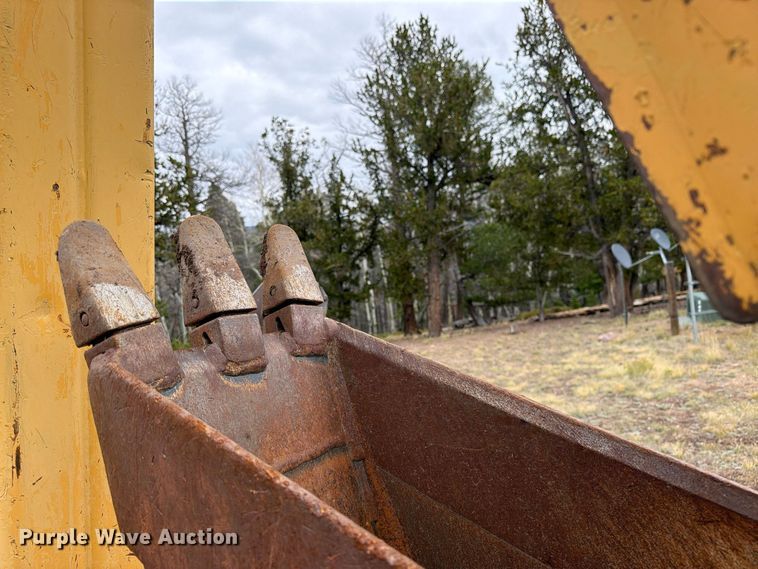 image for item ED0218 1998 New Holland 655E backhoe