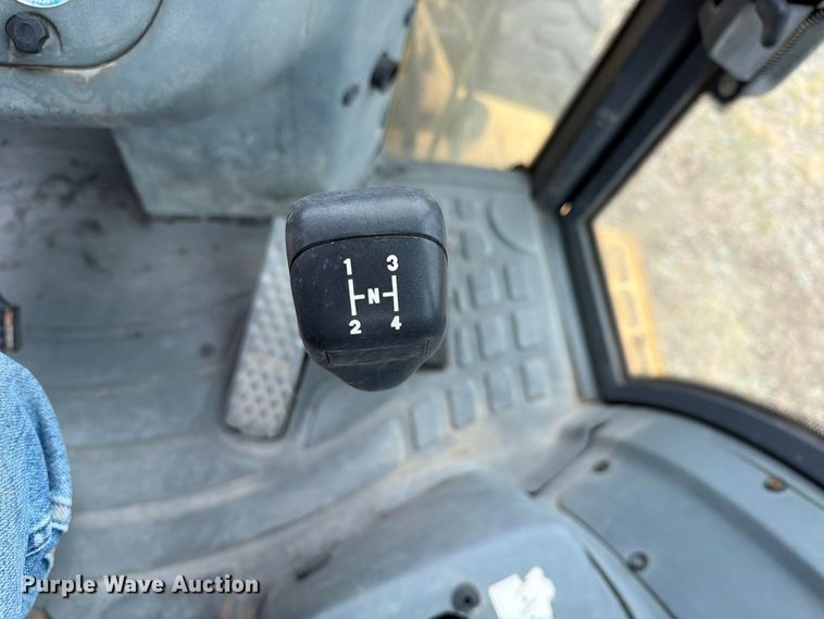 image for item ED0218 1998 New Holland 655E backhoe