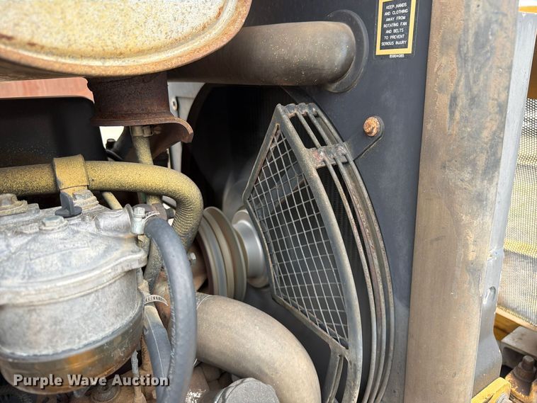 image for item ED0218 1998 New Holland 655E backhoe