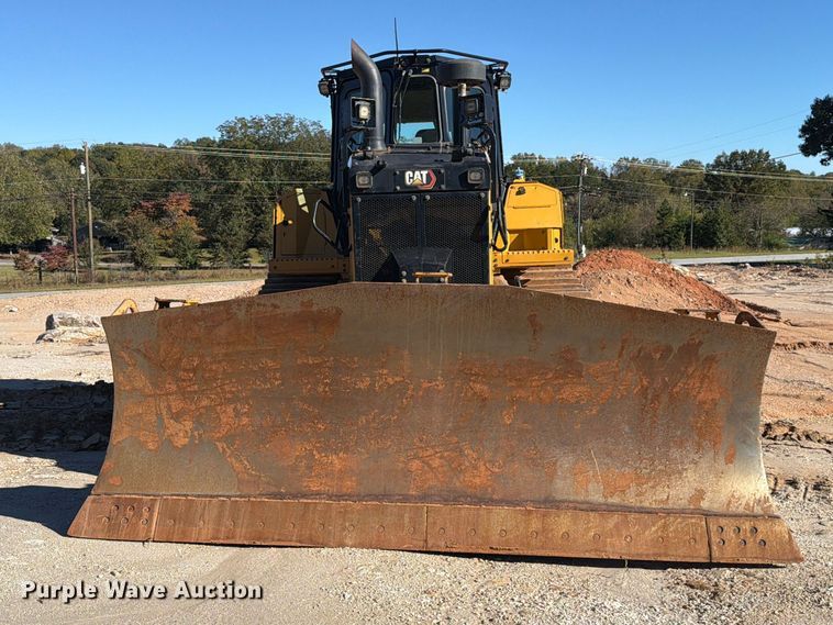 image for item EF1456 2019 Caterpillar D6 dozer