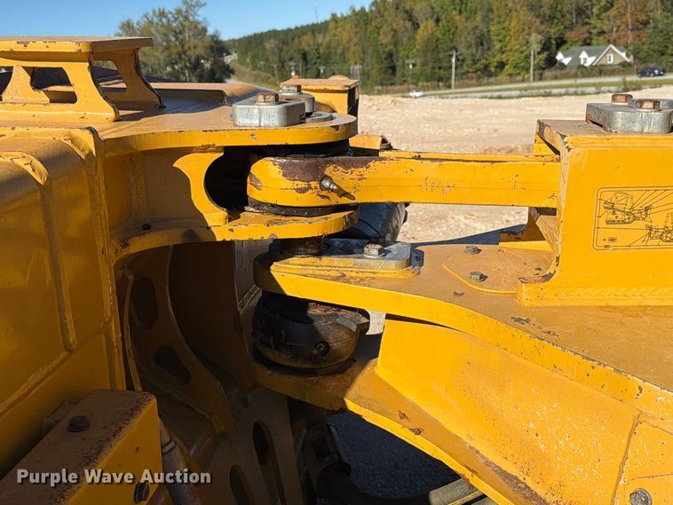 image for item EF1456 2019 Caterpillar D6 dozer