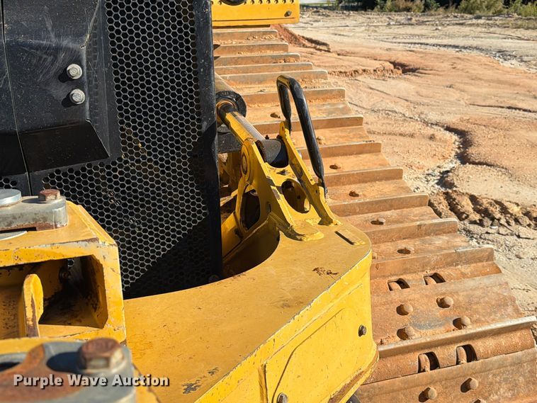 image for item EF1456 2019 Caterpillar D6 dozer