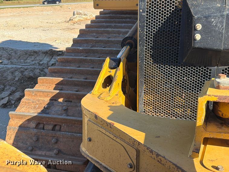 image for item EF1456 2019 Caterpillar D6 dozer