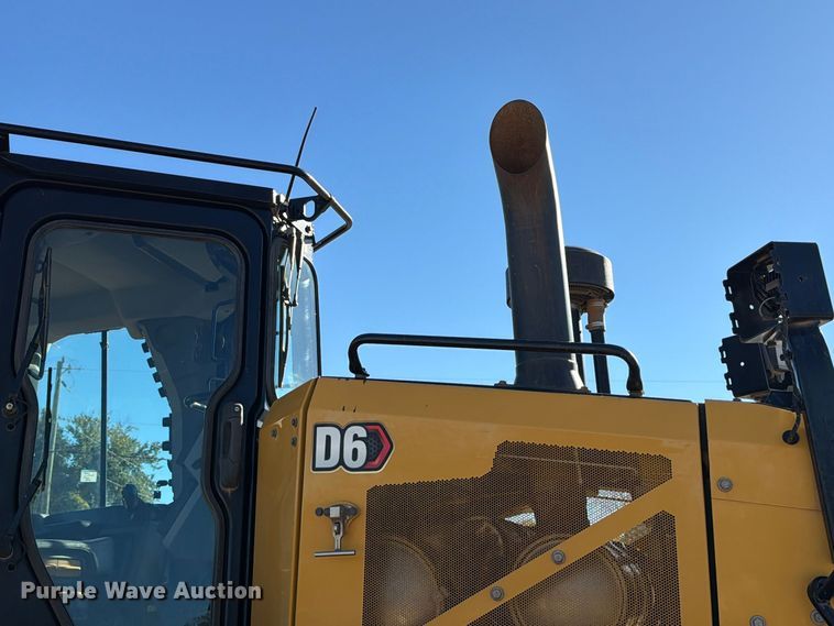image for item EF1456 2019 Caterpillar D6 dozer