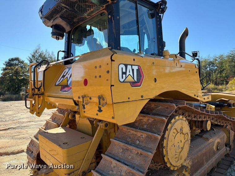 image for item EF1456 2019 Caterpillar D6 dozer