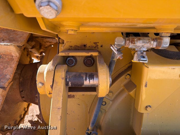 image for item EF1456 2019 Caterpillar D6 dozer