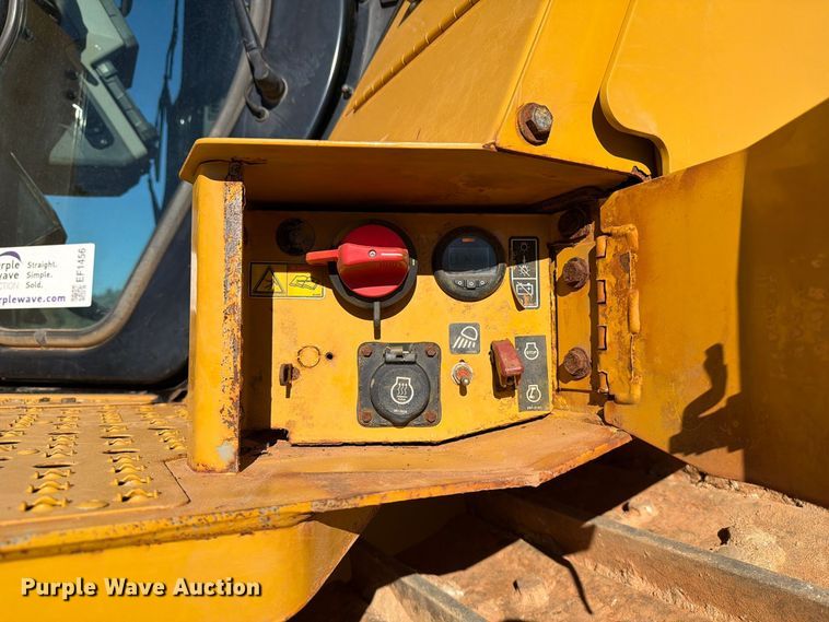 image for item EF1456 2019 Caterpillar D6 dozer